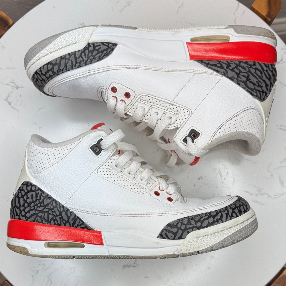 Air Jordan 3 Retro Hall of‎ Fame White & Red with Black Pattern 398614-116 - 6Y